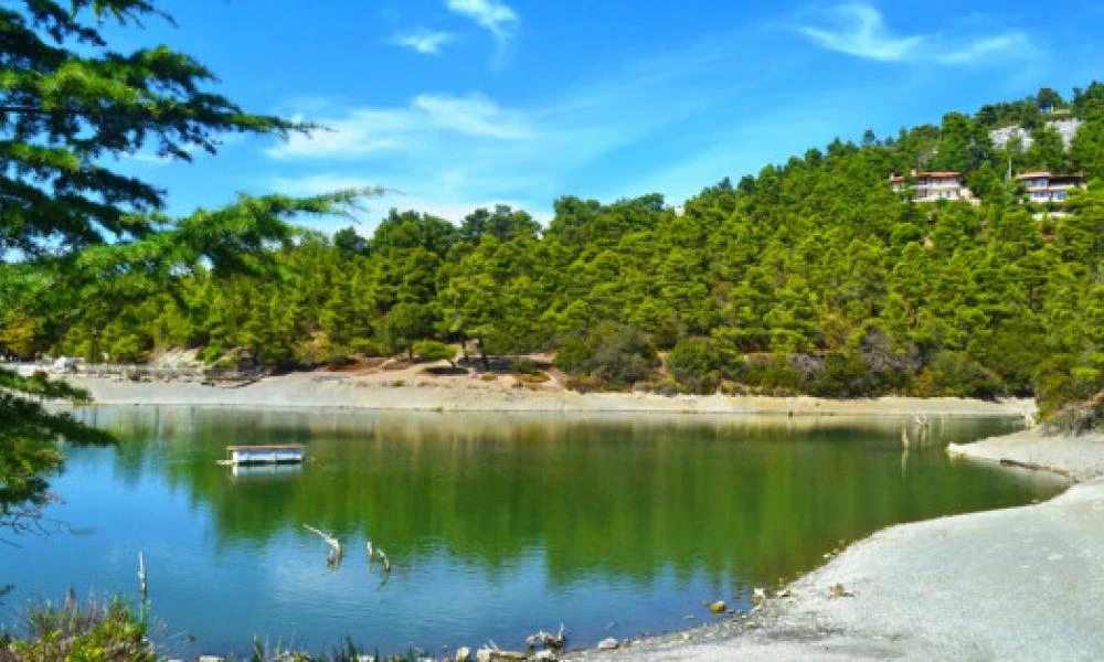 Εθελοντές θα περιφράξουν την λίμνη Μπελέτσι